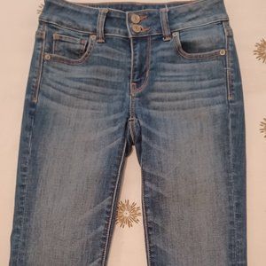 American Eagle Artist Crop Jeans 0 Short